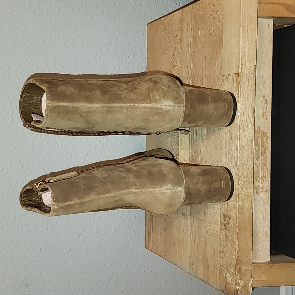 J.Crew Booties - Picture 4 of 9